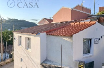 House 2 Bedrooms in Sobral de Monte Agraço