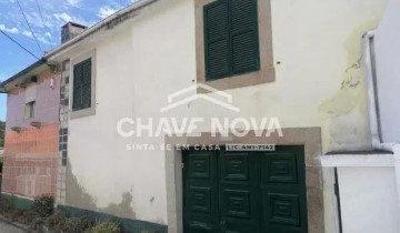 House 2 Bedrooms in Madalena