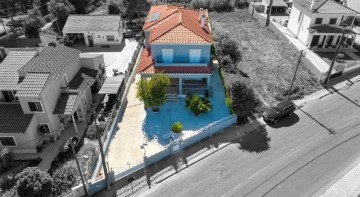 House 5 Bedrooms in Cartaxo e Vale da Pinta