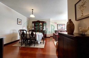 Apartment 3 Bedrooms in Gondomar (São Cosme), Valbom e Jovim