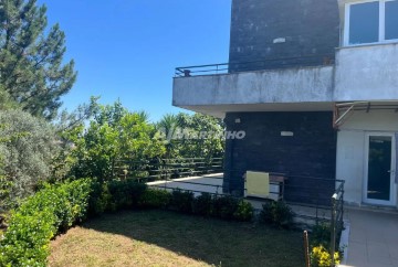 House 3 Bedrooms in Campo e Sobrado