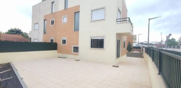 House 3 Bedrooms in Pampilhosa