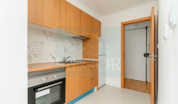 Apartamento 1 Quarto em Alto do Seixalinho, Santo André e Verderena