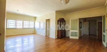 Apartamento 4 Quartos em Alvalade