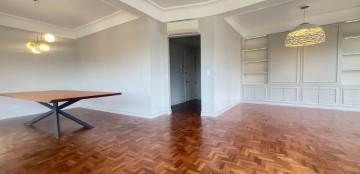 Apartamento 3 Quartos em Alvalade