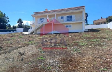 House 3 Bedrooms in Reguengo Grande