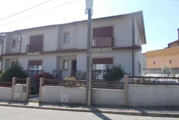 House 2 Bedrooms in Santa Cruz/Trindade e Sanjurge