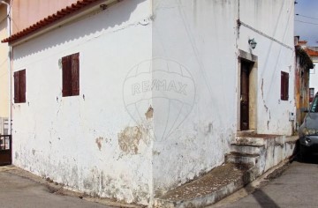 Maison 2 Chambres à Miragaia e Marteleira