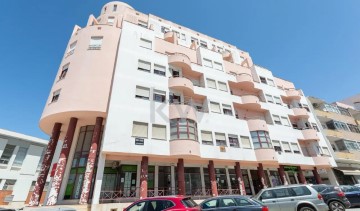 Apartamento 3 Quartos em Carnide