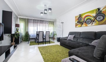 Apartamento 3 Quartos em Carregado e Cadafais