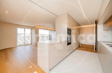 Piso 3 Habitaciones en Vila Nova de Famalicão e Calendário