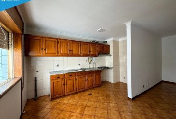 Apartamento 1 Quarto em Arcozelo