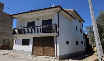 Maison 3 Chambres à Alcafache