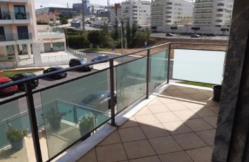 Apartment 2 Bedrooms in Oeiras e São Julião da Barra, Paço de Arcos e Caxias