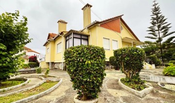 House 5 Bedrooms in Beduído e Veiros