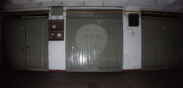 Garagem em Carnaxide e Queijas