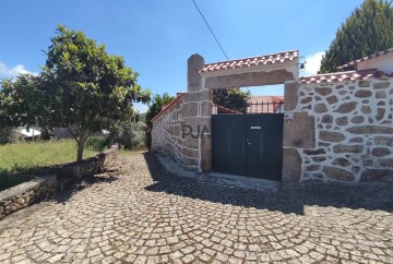 Maison 5 Chambres à Castelo de Penalva