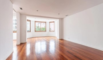 Apartamento 4 Quartos em Avenidas Novas