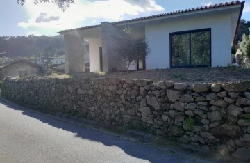 House 3 Bedrooms in Prozelo