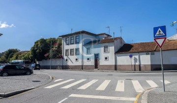 House  in Paranhos