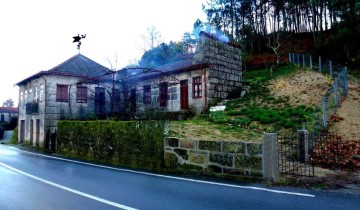 Maison 5 Chambres à Paredes de Viadores e Manhuncelos