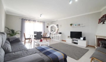 Apartamento 4 Quartos em Azurara