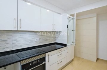 Apartamento  em Carnaxide e Queijas