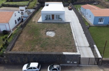 Moradia 4 Quartos em Vila de São Sebastião