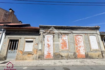 Moradia  em Ovar, S.João, Arada e S.Vicente de Pereira Jusã