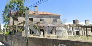 House  in Queluz e Belas