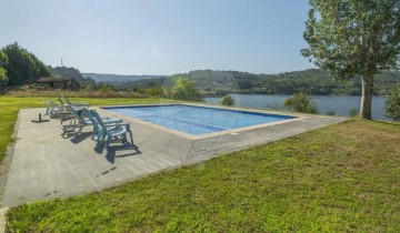 Casa o chalet 3 Habitaciones en Alpendorada, Várzea e Torrão