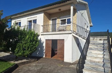 Maison 4 Chambres à Valença, Cristelo Covo e Arão