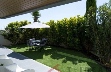 Apartment 2 Bedrooms in Lourinhã e Atalaia