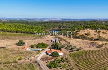 Moradia  em Benquerenças