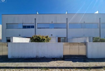 Maison 4 Chambres à Amarante (São Gonçalo), Madalena, Cepelos e Gatão