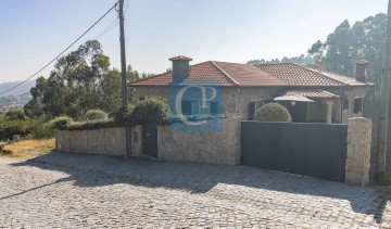 Maison 5 Chambres à Lustosa e Barrosas (Santo Estêvão)