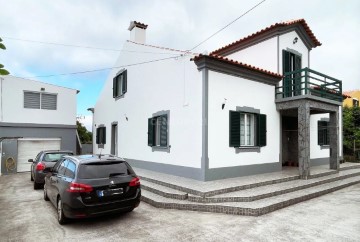 Maison 3 Chambres à São Bartolomeu de Regatos