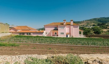 Maison 5 Chambres à Loures