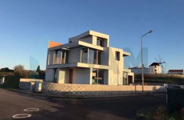 House  in Lourinhã e Atalaia