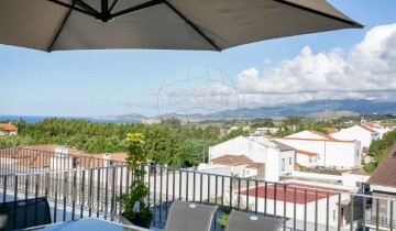 Apartment 3 Bedrooms in Pico da Pedra