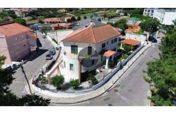 House 5 Bedrooms in Santo Antão e São Julião do Tojal