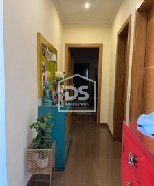 House 3 Bedrooms in Duas Igrejas