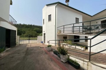 House 6 Bedrooms in Vidais