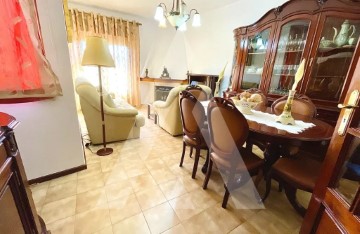 House 3 Bedrooms in Santa Catarina