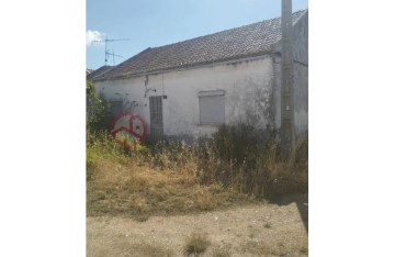 Maison  à Loures