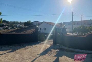 House 2 Bedrooms in Alhandra, São João dos Montes e Calhandriz