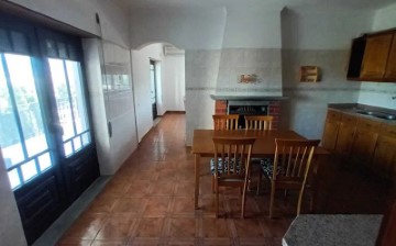 Apartamento 2 Quartos em Fundão, Valverde, Donas, A. Joanes, A. Nova Cabo