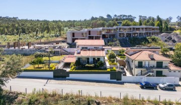 Maison 3 Chambres à Esmeriz e Cabeçudos