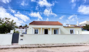 House  in Algueirão-Mem Martins