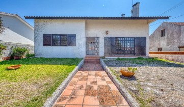 Maison 3 Chambres à Vieira de Leiria